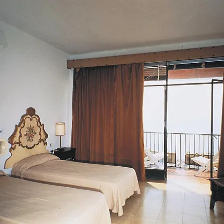 Mont-rosa 3* Καλέλα